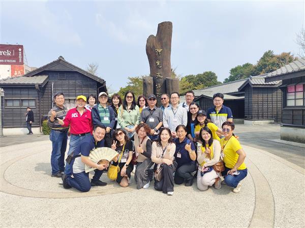 112年3月11-12日高雄師範大學成教所組發班 春遊, 共11張圖片