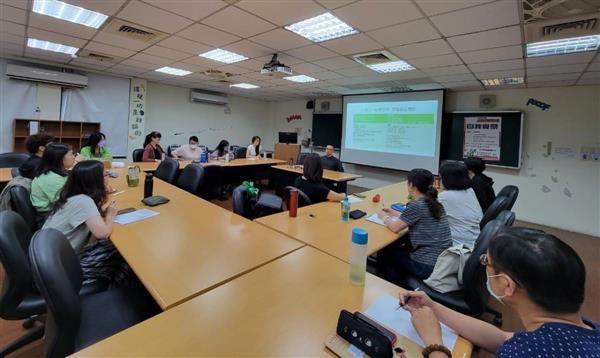 1130409專題演講：自我覺察, 共8張圖片