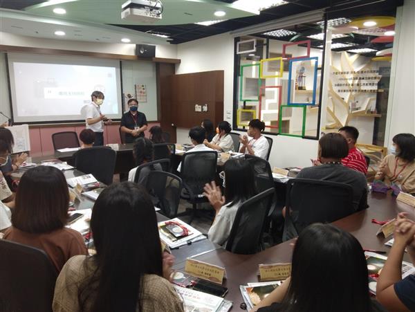 日111級新生座談會, 共16張圖片
