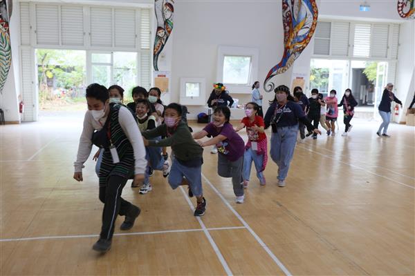 巴楠花部落國民中小學課輔活動, 共6張圖片