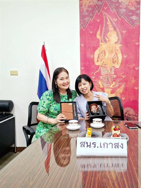 1150914韓必霽教授拜訪泰國在高雄辦事分處處長, 共3張圖片