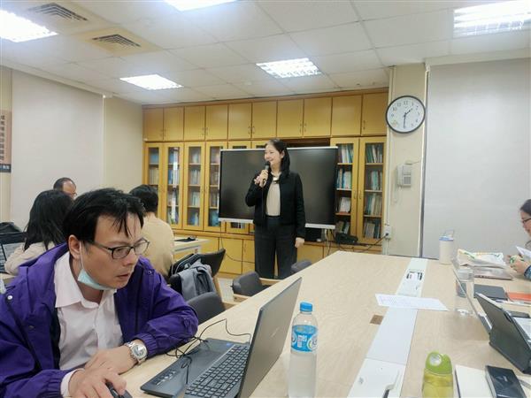 1140307 ADED Study Group共學團體進行「論文寫作實戰經驗分享」演講, 共3張圖片