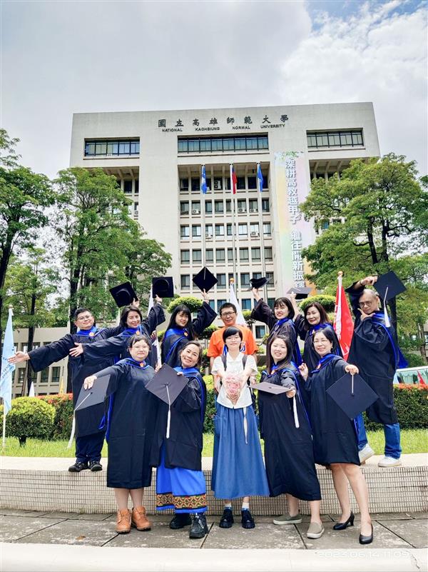 畢業典禮, 共12張圖片