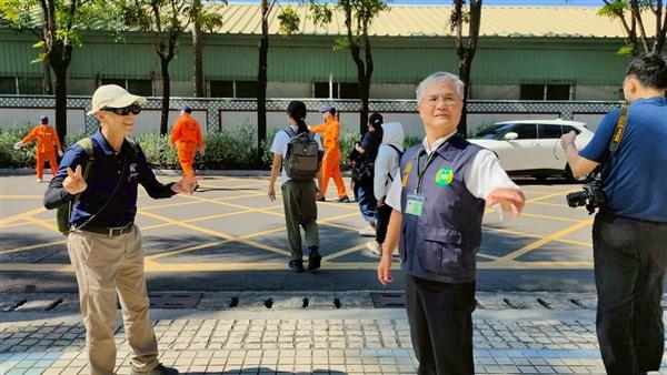 財政部高雄關參訪（李文環）, 共6張圖片
