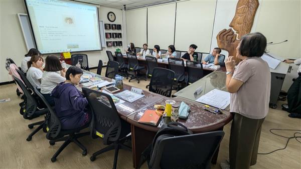 114-1夜碩新生座談會, 共3張圖片