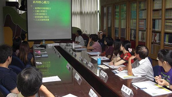 日102級新生座談會, 共1張圖片