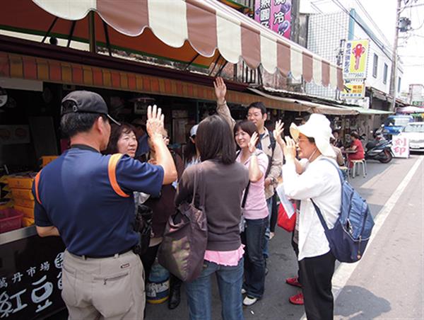 萬丹田調教學〈吳玲青教師帶領〉, 共3張圖片