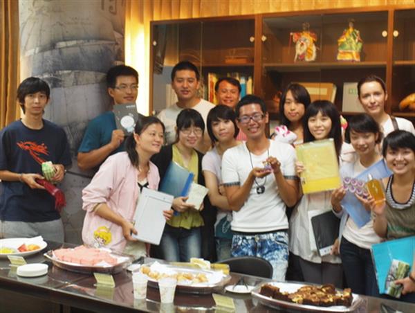 日99學年度迎新活動, 共4張圖片